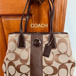 Coach Purse (Brown/Tan)